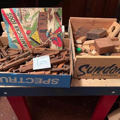 T25-Lincoln logs, blocks and play table