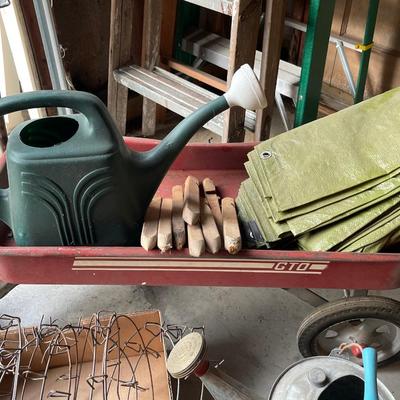 G2-Wagon and gardening lot