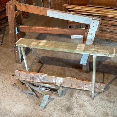 G17-Two sets of sawhorses