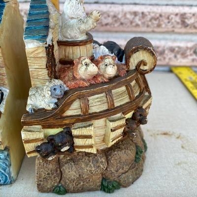 Noahâ€™s ark book ends