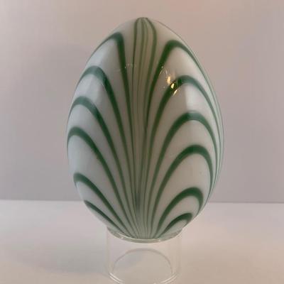Lot 73 Large egg