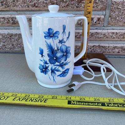 Electric warming teapot