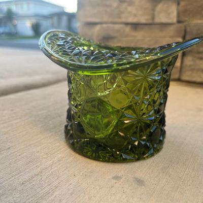 Vintage Fenton top hot