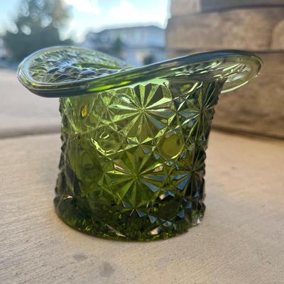 Vintage Fenton top hot