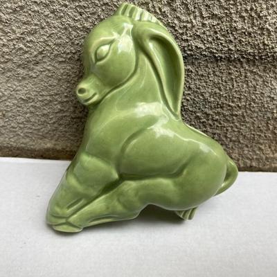 Pony/horse wall pocket