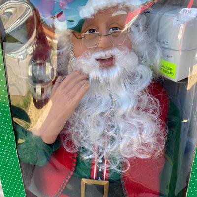 Mr. and Mrs. Santa Clause animatronic dolls