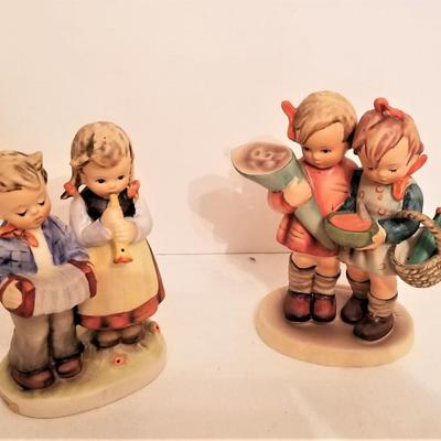 Lot #154  Lot of 2 vintage Hummels - Birthday Serenade