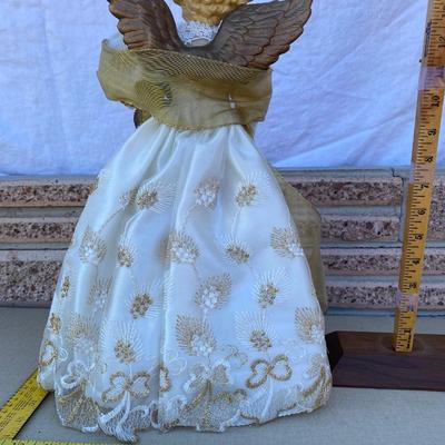 Angel tree topper or figurine