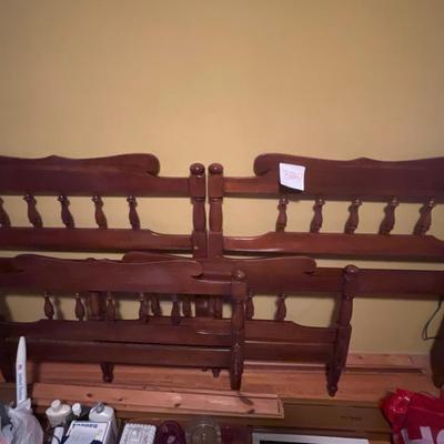 3B47-Twin headboard, footboard, side rails and slats