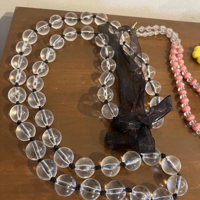 12 piece vintage jewelry lot with glass beads and more