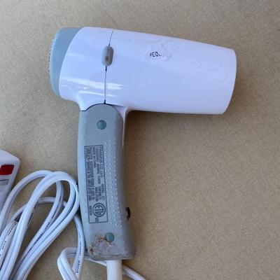 Mini travel hairdryer