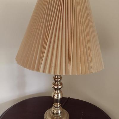 Decorative Metal Post Table Top Lamp with Shade