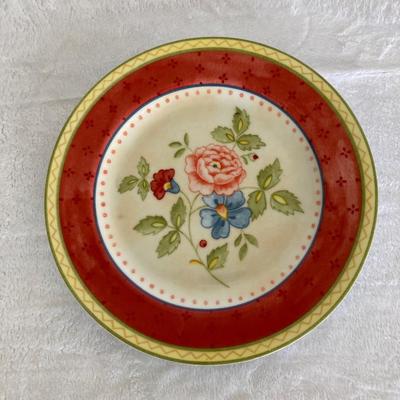 Fifth Element and Royal Norfolk Stoneware (K-JM)