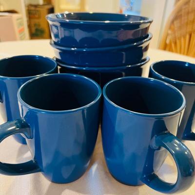 Fifth Element and Royal Norfolk Stoneware (K-JM)