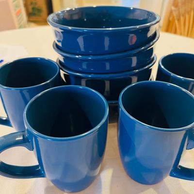 Fifth Element and Royal Norfolk Stoneware (K-JM)