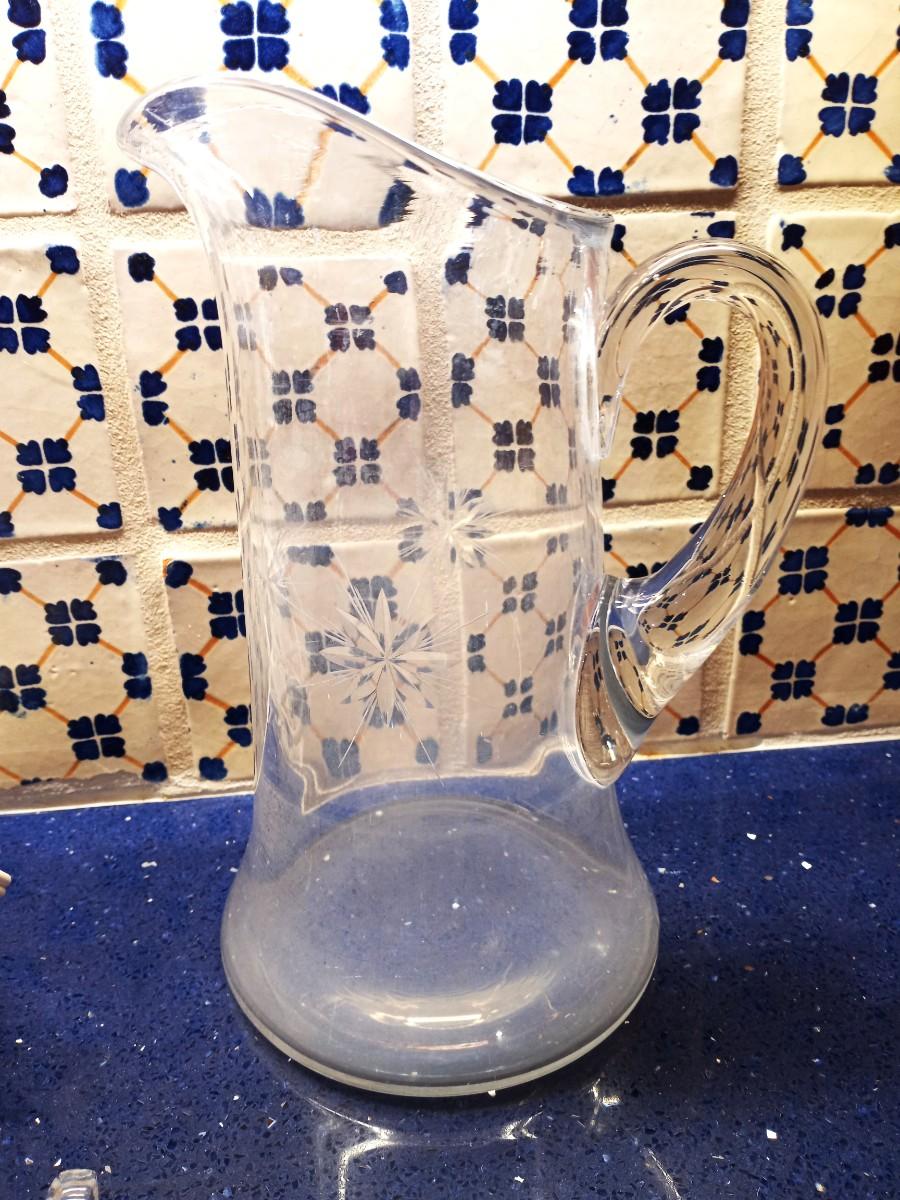 LOT 129 VINTAGE IONA DAIRYBAR MIXERGLASS CANDY DISHES AND PITCHER