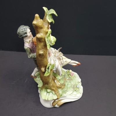 Capodimonte - Couple with Swing