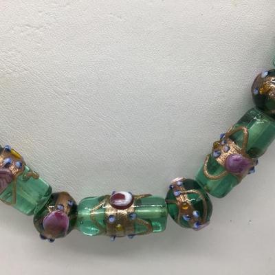 Gorgeous Vintage Style Art Glass Necklace