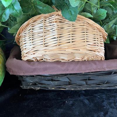 Rustic Home Accents. (D-JM)