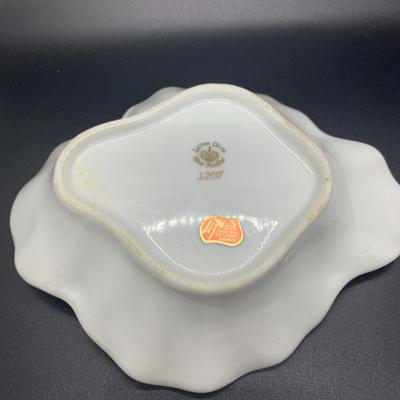 Lefton China #1207 Christmas Holiday Red Cardinal Holly Candy or Nut Dish - 7â€ wide x 6â€ deep approx