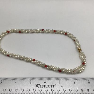 Vintage Faux Beaded Fashion Necklace