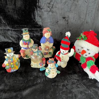 Five Christmas Snow People (D-JM)