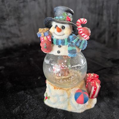 Five Christmas Snow People (D-JM)
