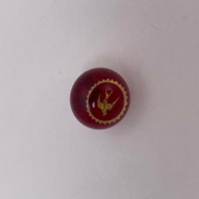 Lot 82 Glass button