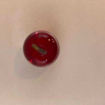 Lot 82 Glass button