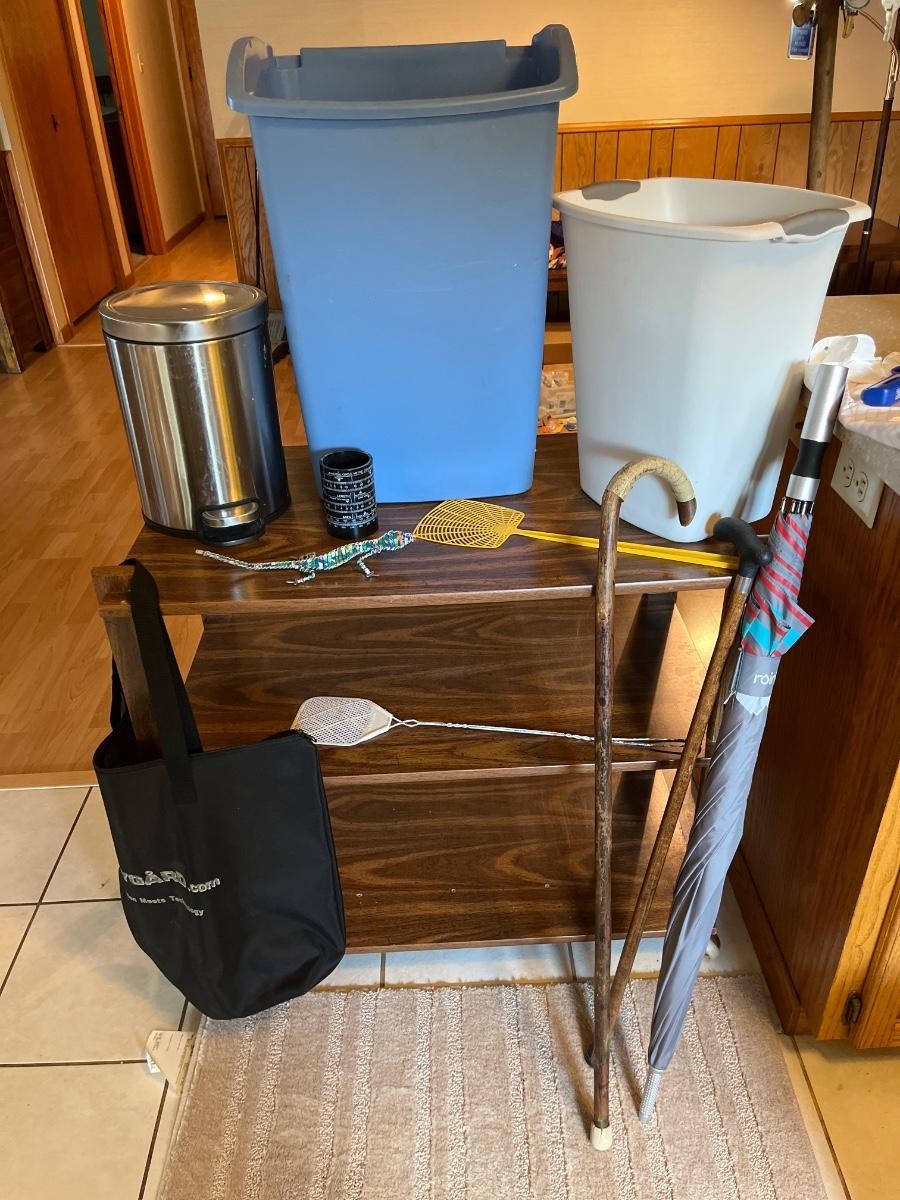 K265 Rolling cart, trash cans, canes, umbrella, bag