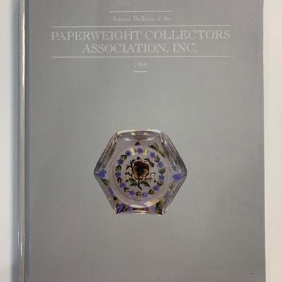 Lot 90 Paperweight Collectors