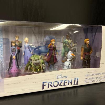 DISNEY ~ Frozen & Frozen II ~ Mega Figurine Set