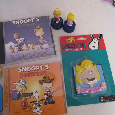 Peanuts Character Sally Brown Snoopy