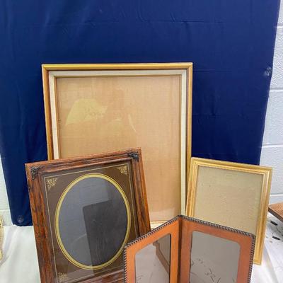 4 Picture Frames