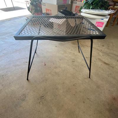 wire table 