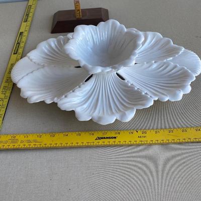 Ceramic hors dâ€™oeuvre tray