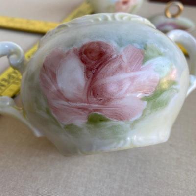 Vintage sugar and creamer set
