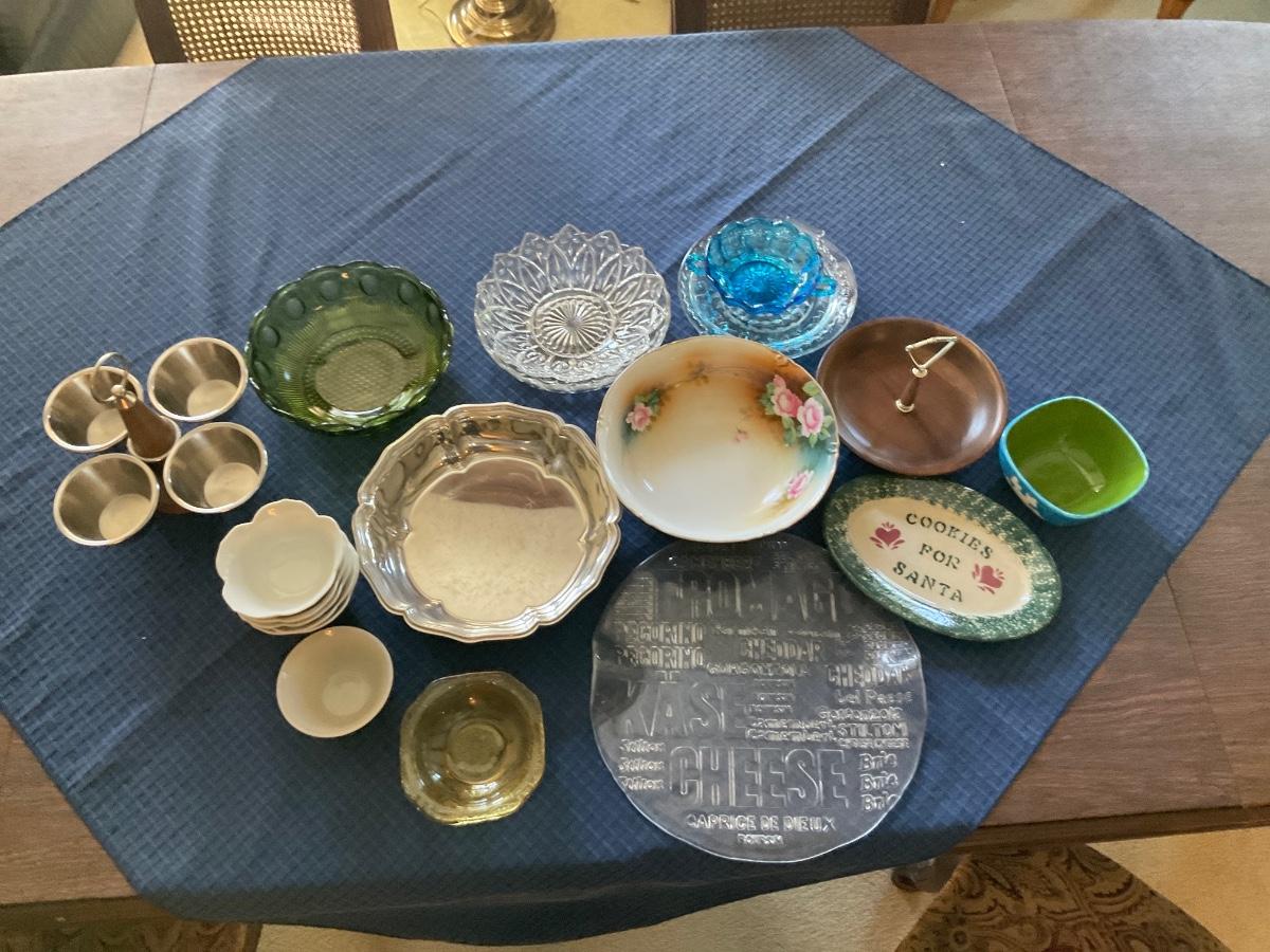 Serving plates lot