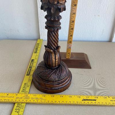 Single taper candle holder