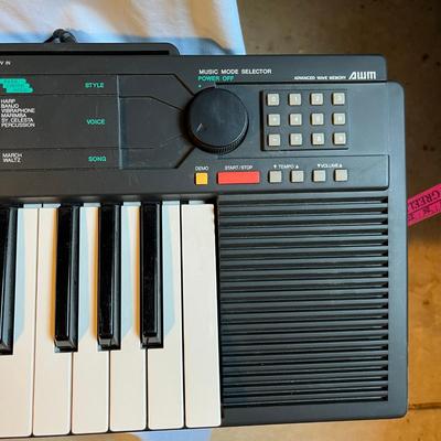 Yamaha PSR-75 in original box