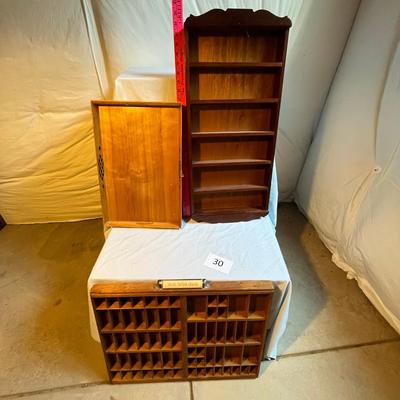 Lot of woodware Printer's Tray