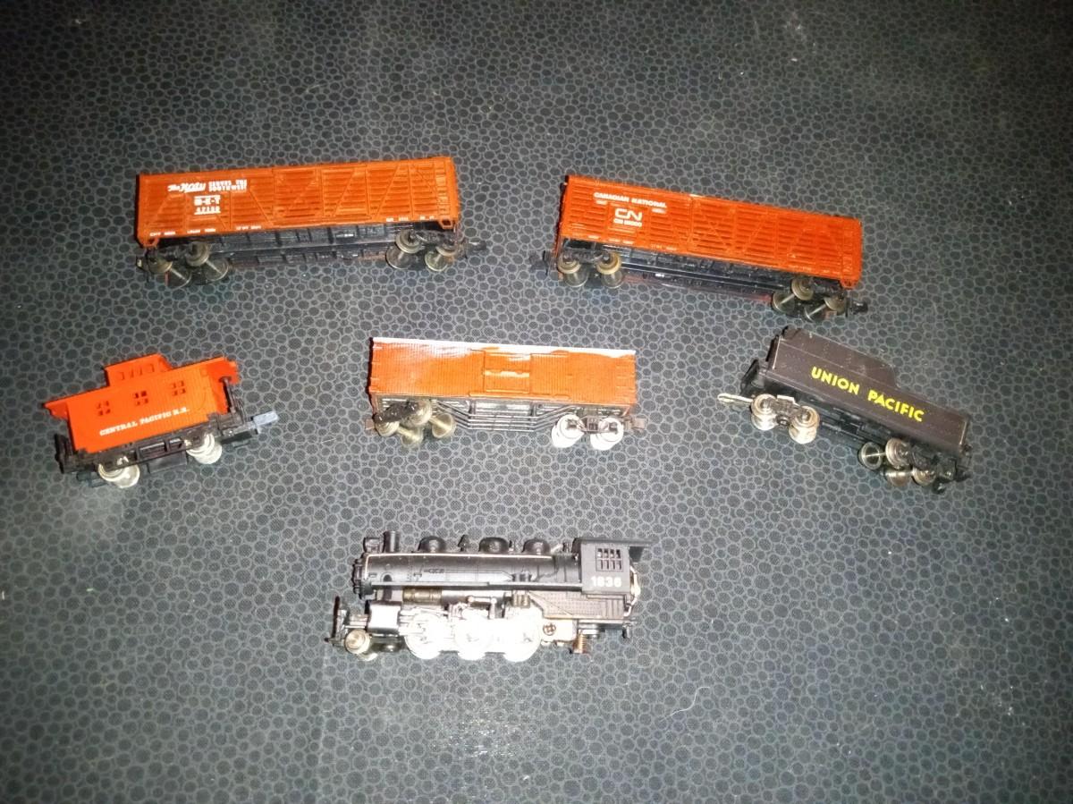LOT 183 SIX N SCALE MODEL RAILROAD CARS
