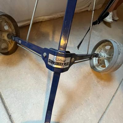 Titleist Stowaway Golf Cart