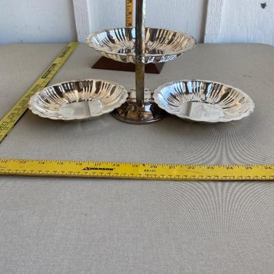 Folding silver nut dish
