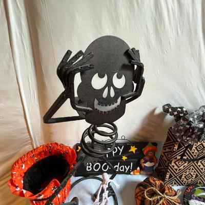 Flat of Halloween decor