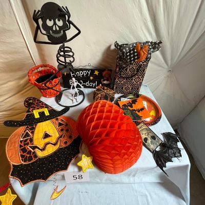 Flat of Halloween decor