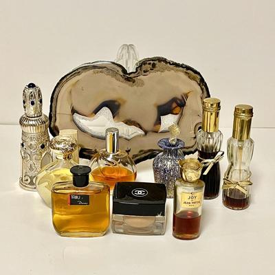 LOT 251  VINTAGE GROUP OF LADIES PERFUMES JOY TABU L'AIR DU TEMPS CHANEL FOUNDATION GEODE ROCK SLICE