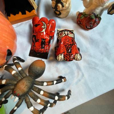 Lot of Halloween Decor w/ Vintage items
