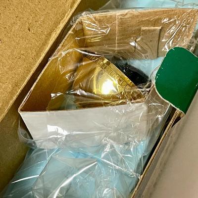 LOT 256   NOVELTY NIB MOSQUE SHAPE ALARM CLOCK SAUDI ARABIA