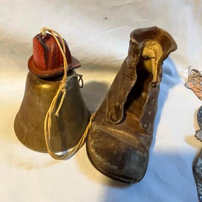 Lot of Antique Toys Black twirler & Fireman Bell